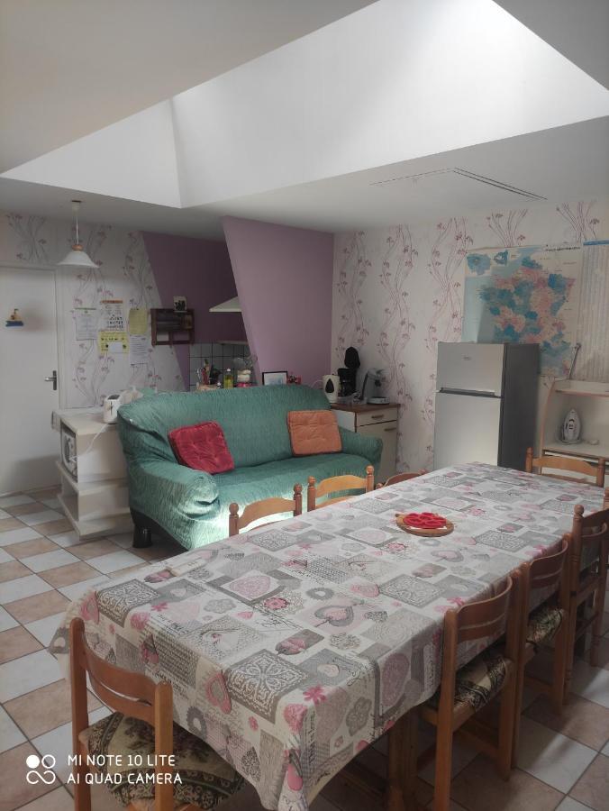 Poirson Thiery Hotel Hagecourt ภายนอก รูปภาพ